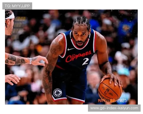 张文杰虚心向快船伦纳德请教防守技巧 获前辈高度评价