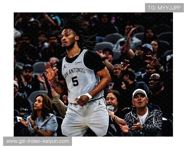 NBA常规赛：马刺126-113逆转勇士豪取6连胜，文班亚马26分9篮板福克斯27分8助攻